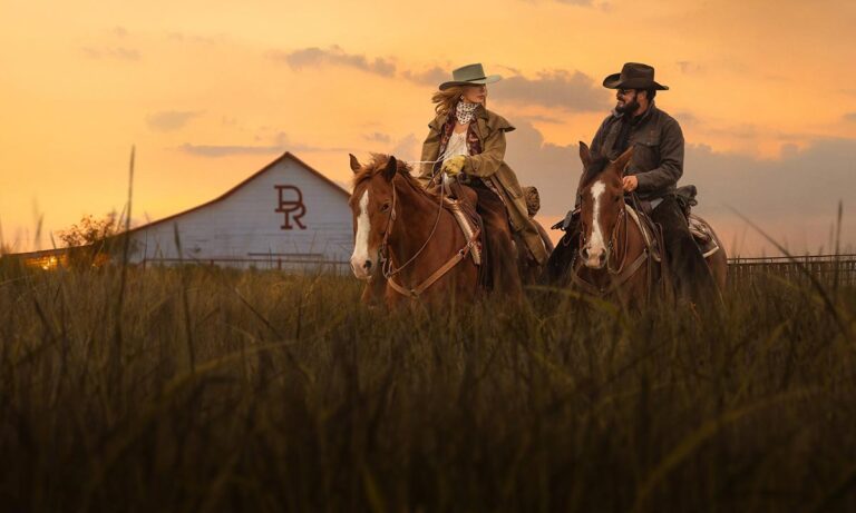 دانلود سریال Dutton Ranch (مزرعه داتون) با زیرنویس فارسی